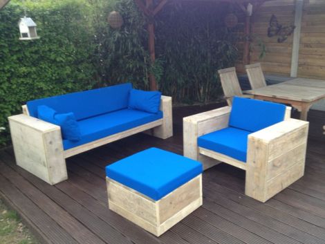 Bauholz Lounge Set Göppingen transparent geölt mit Cartenza 044 Cobalt Blue Kissen